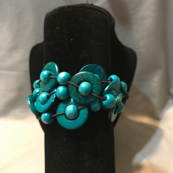 Paparazzi Boho Style Layered Stretch Bracelet - Picture 1 of 2